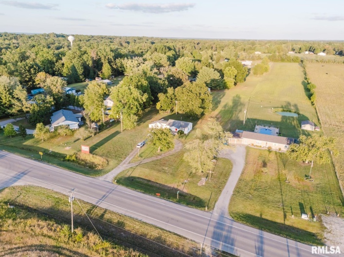 16830 Route 37 Highway, Johnston City, Illinois 62951, 2 Bedrooms Bedrooms, 0 ,1 BathroomBathrooms,Residential,For Sale,Route 37,0,RMAEB459918