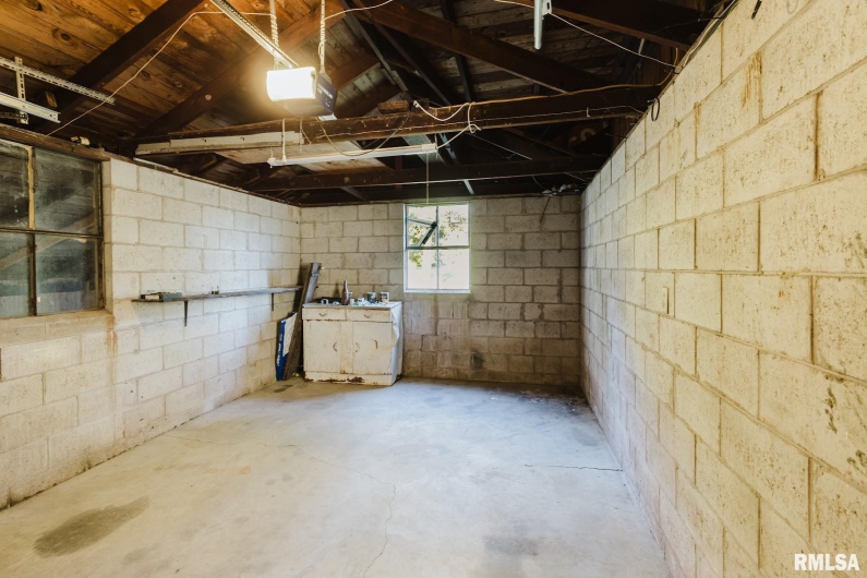16830 Route 37 Highway, Johnston City, Illinois 62951, 2 Bedrooms Bedrooms, 0 ,1 BathroomBathrooms,Residential,For Sale,Route 37,0,RMAEB459918
