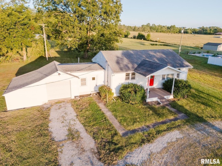 16830 Route 37 Highway, Johnston City, Illinois 62951, 2 Bedrooms Bedrooms, 0 ,1 BathroomBathrooms,Residential,For Sale,Route 37,0,RMAEB459918