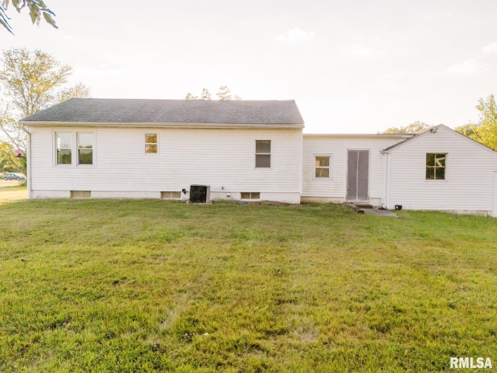 16830 Route 37 Highway, Johnston City, Illinois 62951, 2 Bedrooms Bedrooms, 0 ,1 BathroomBathrooms,Residential,For Sale,Route 37,0,RMAEB459918