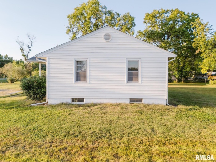 16830 Route 37 Highway, Johnston City, Illinois 62951, 2 Bedrooms Bedrooms, 0 ,1 BathroomBathrooms,Residential,For Sale,Route 37,0,RMAEB459918