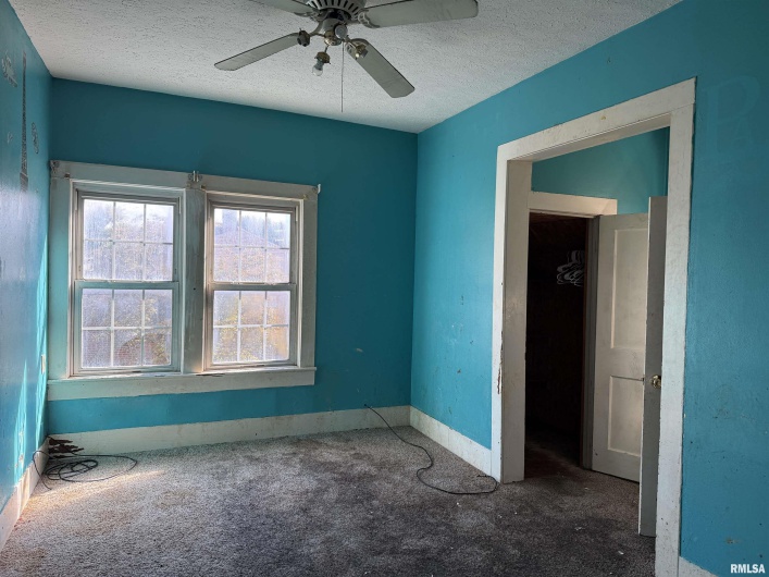 1020 SIMMONS Street, Metropolis, Illinois 62960, 3 Bedrooms Bedrooms, 0 ,1 BathroomBathrooms,Residential,For Sale,SIMMONS,0,RMAEB459920