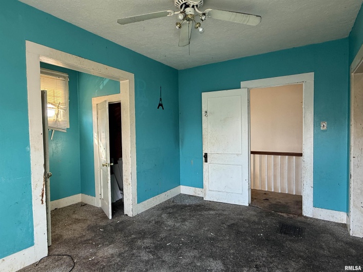 1020 SIMMONS Street, Metropolis, Illinois 62960, 3 Bedrooms Bedrooms, 0 ,1 BathroomBathrooms,Residential,For Sale,SIMMONS,0,RMAEB459920