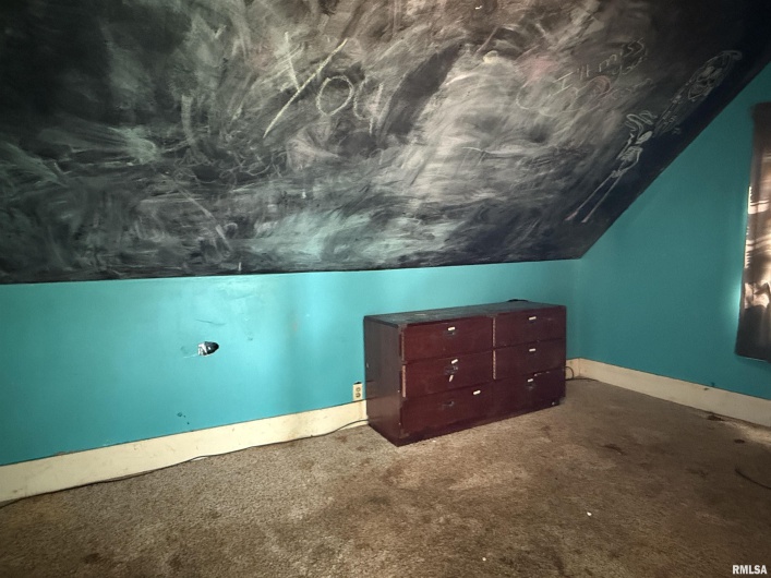 1020 SIMMONS Street, Metropolis, Illinois 62960, 3 Bedrooms Bedrooms, 0 ,1 BathroomBathrooms,Residential,For Sale,SIMMONS,0,RMAEB459920