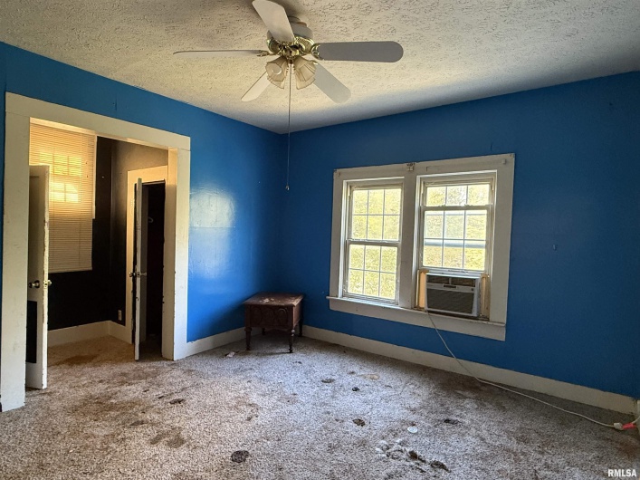 1020 SIMMONS Street, Metropolis, Illinois 62960, 3 Bedrooms Bedrooms, 0 ,1 BathroomBathrooms,Residential,For Sale,SIMMONS,0,RMAEB459920