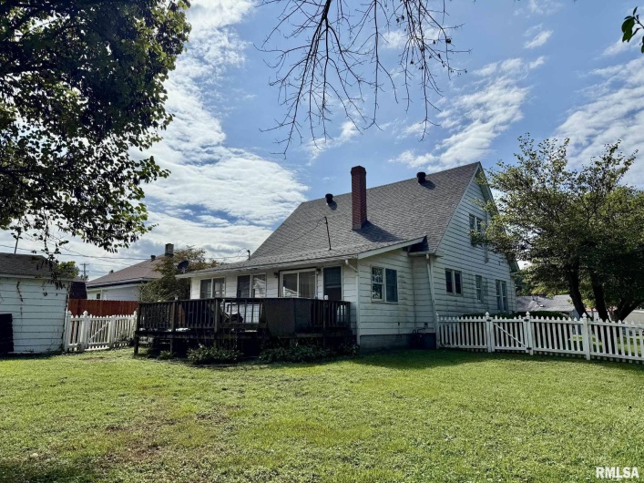 1020 SIMMONS Street, Metropolis, Illinois 62960, 3 Bedrooms Bedrooms, 0 ,1 BathroomBathrooms,Residential,For Sale,SIMMONS,0,RMAEB459920