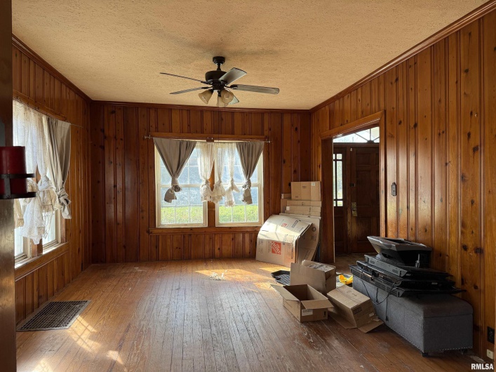 1020 SIMMONS Street, Metropolis, Illinois 62960, 3 Bedrooms Bedrooms, 0 ,1 BathroomBathrooms,Residential,For Sale,SIMMONS,0,RMAEB459920