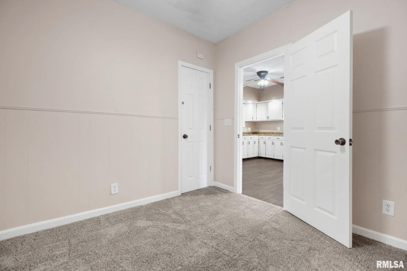 1104 Reeves Street, Marion, Illinois 62959, 4 Bedrooms Bedrooms, 0 ,2 BathroomsBathrooms,Residential,For Sale,Reeves,0,RMAQC4267860