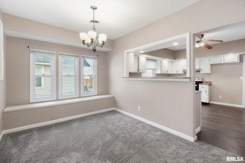 1104 Reeves Street, Marion, Illinois 62959, 4 Bedrooms Bedrooms, 0 ,2 BathroomsBathrooms,Residential,For Sale,Reeves,0,RMAQC4267860