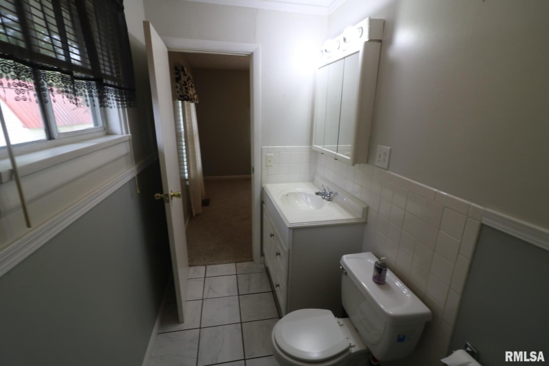 101 Lingale Street, Marion, Illinois 62959, 3 Bedrooms Bedrooms, 0 ,2 BathroomsBathrooms,Residential,For Sale,Lingale,0,RMAEB459628