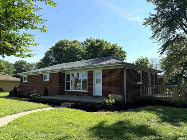 744 AIRPORT Road, Metropolis, Illinois 62960, 3 Bedrooms Bedrooms, 0 ,1 BathroomBathrooms,Residential,For Sale,AIRPORT,0,RMAEB459927