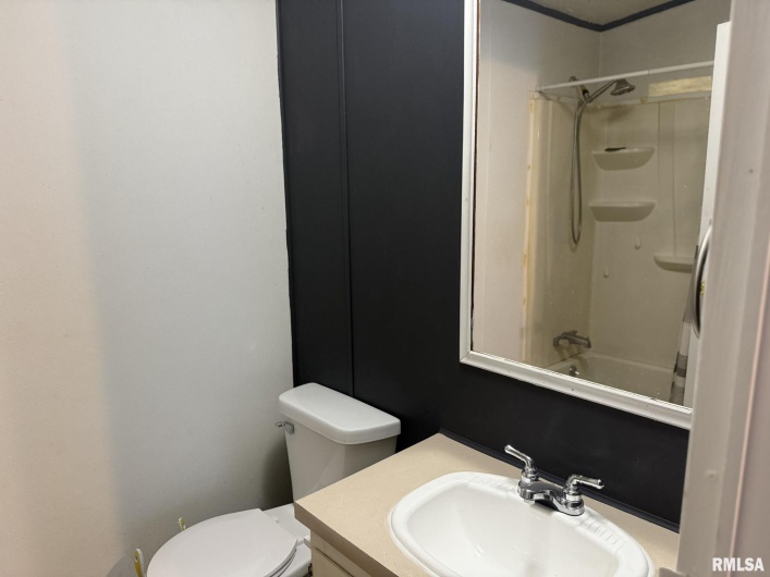 1215 FERRY Street, Metropolis, Illinois 62960, 3 Bedrooms Bedrooms, 0 ,2 BathroomsBathrooms,Residential,For Sale,FERRY,0,RMAEB459928