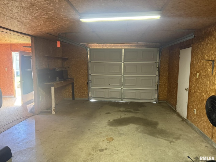 1215 FERRY Street, Metropolis, Illinois 62960, 3 Bedrooms Bedrooms, 0 ,2 BathroomsBathrooms,Residential,For Sale,FERRY,0,RMAEB459928
