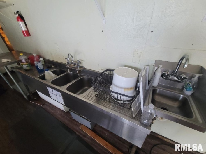 214 MAIN Street, Elizabethtown, Illinois 62931, 0 , 0 ,0,Commercial Sale,For Sale,MAIN,0,RMAEB459932