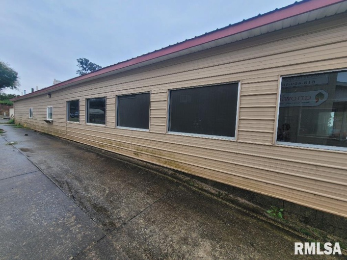 214 MAIN Street, Elizabethtown, Illinois 62931, 0 , 0 ,0,Commercial Sale,For Sale,MAIN,0,RMAEB459932