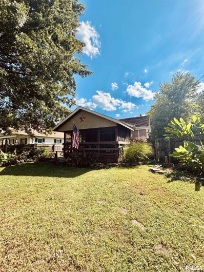 104 WALKER Street, Cobden, Illinois 62920, 2 Bedrooms Bedrooms, 0 ,1 BathroomBathrooms,Residential,For Sale,WALKER,0,RMAEB459938