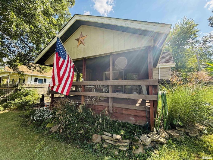 104 WALKER Street, Cobden, Illinois 62920, 2 Bedrooms Bedrooms, 0 ,1 BathroomBathrooms,Residential,For Sale,WALKER,0,RMAEB459938