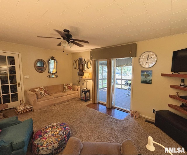 104 WALKER Street, Cobden, Illinois 62920, 2 Bedrooms Bedrooms, 0 ,1 BathroomBathrooms,Residential,For Sale,WALKER,0,RMAEB459938