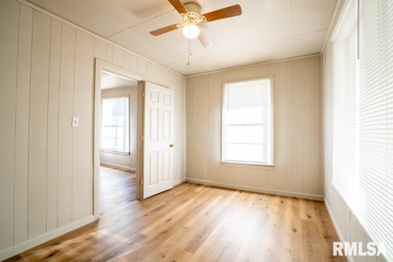 111 5TH Street, Elkville, Illinois 62932, 1 Bedroom Bedrooms, 0 ,1 BathroomBathrooms,Residential,For Sale,5TH,0,RMAQC4267892