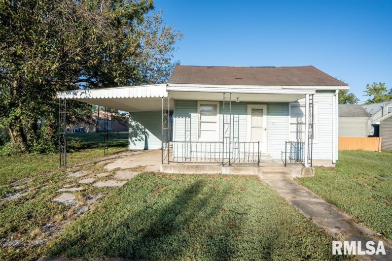 111 5TH Street, Elkville, Illinois 62932, 1 Bedroom Bedrooms, 0 ,1 BathroomBathrooms,Residential,For Sale,5TH,0,RMAQC4267892