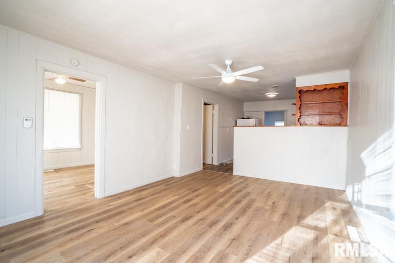 111 5TH Street, Elkville, Illinois 62932, 1 Bedroom Bedrooms, 0 ,1 BathroomBathrooms,Residential,For Sale,5TH,0,RMAQC4267892