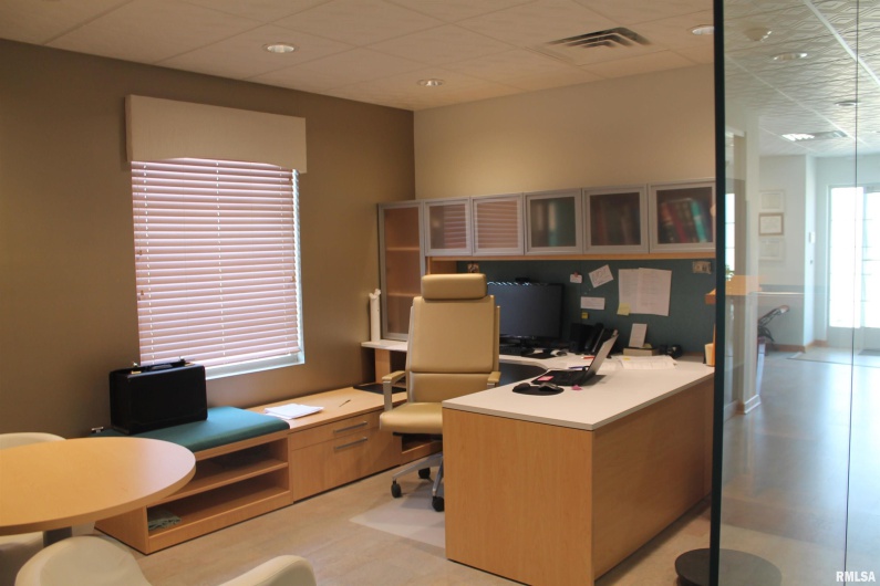 3415 Office Park Drive, Marion, Illinois 62959, 0 , 0 ,0,Commercial Lease,For Sale,Office Park,0,RMAEB459941