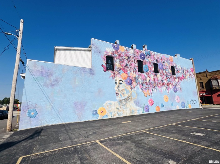 305 MAIN Street, Marion, Illinois 62959, 0 , 0 ,0,Commercial Sale,For Sale,MAIN,0,RMAEB459946