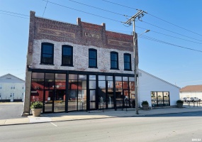 305 MAIN Street, Marion, Illinois 62959, 0 , 0 ,0,Commercial Sale,For Sale,MAIN,0,RMAEB459946