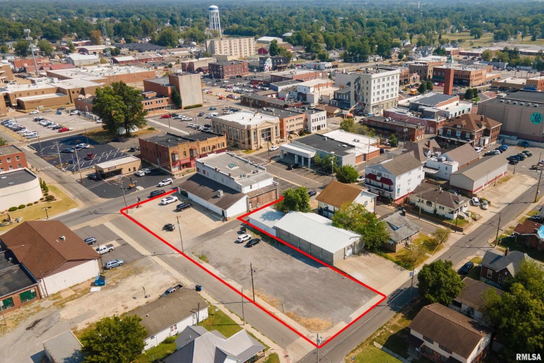 305 MAIN Street, Marion, Illinois 62959, 0 , 0 ,0,Commercial Sale,For Sale,MAIN,0,RMAEB459946