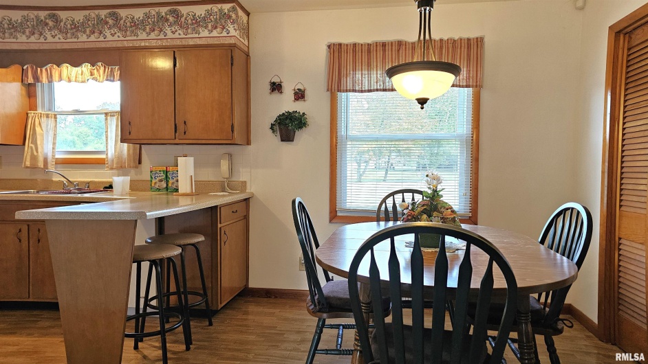 520 27TH Street, Herrin, Illinois 62948, 3 Bedrooms Bedrooms, 0 ,1 BathroomBathrooms,Residential,For Sale,27TH,0,RMAEB459950