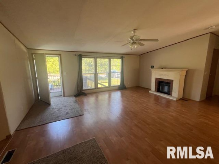 3106 STEWART Lane, Marion, Illinois 62959, 4 Bedrooms Bedrooms, 0 ,2 BathroomsBathrooms,Residential,For Sale,STEWART,0,RMAEB459953