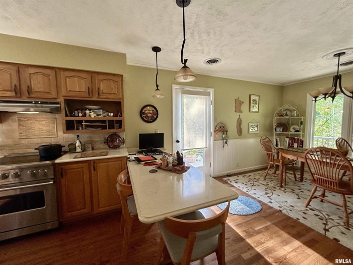 50 Hawthorn Hollow Road, Carbondale, Illinois 62903, 3 Bedrooms Bedrooms, 0 ,3 BathroomsBathrooms,Residential,For Sale,Hawthorn Hollow,0,RMAEB459959