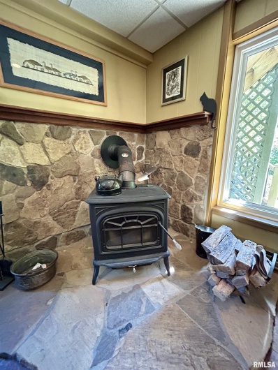 50 Hawthorn Hollow Road, Carbondale, Illinois 62903, 3 Bedrooms Bedrooms, 0 ,3 BathroomsBathrooms,Residential,For Sale,Hawthorn Hollow,0,RMAEB459959