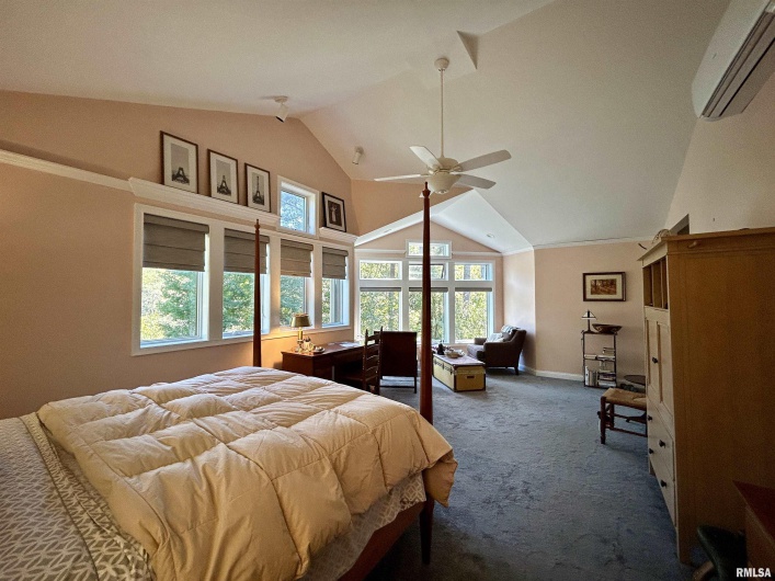 50 Hawthorn Hollow Road, Carbondale, Illinois 62903, 3 Bedrooms Bedrooms, 0 ,3 BathroomsBathrooms,Residential,For Sale,Hawthorn Hollow,0,RMAEB459959