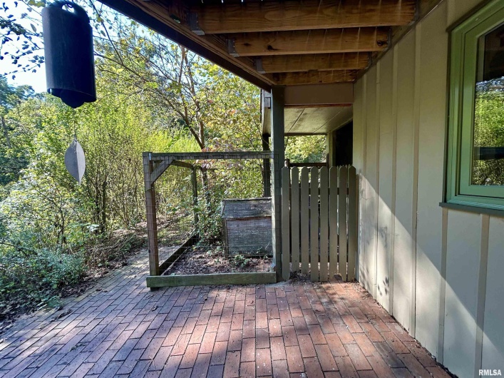 50 Hawthorn Hollow Road, Carbondale, Illinois 62903, 3 Bedrooms Bedrooms, 0 ,3 BathroomsBathrooms,Residential,For Sale,Hawthorn Hollow,0,RMAEB459959