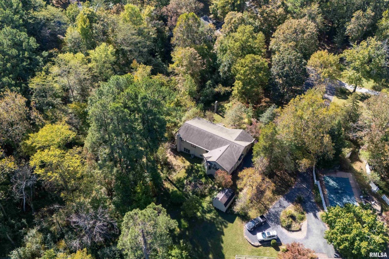 50 Hawthorn Hollow Road, Carbondale, Illinois 62903, 3 Bedrooms Bedrooms, 0 ,3 BathroomsBathrooms,Residential,For Sale,Hawthorn Hollow,0,RMAEB459959