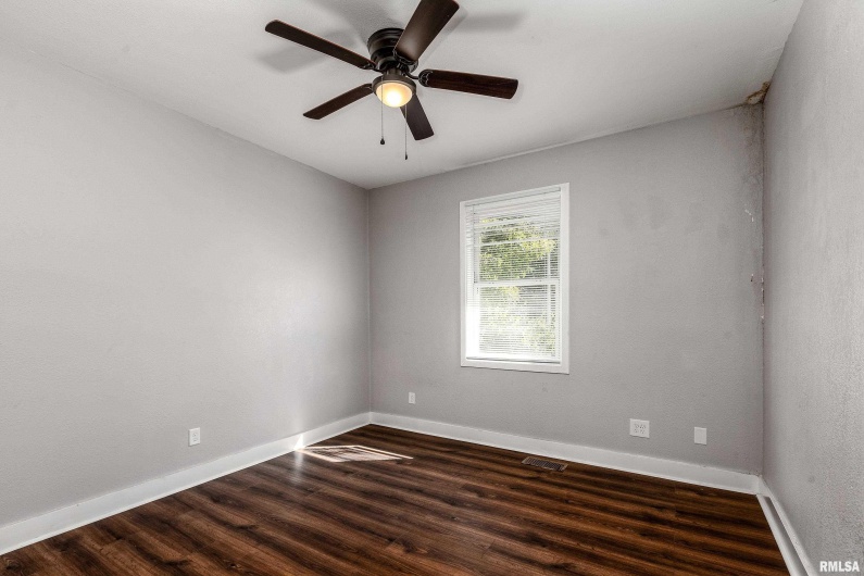 609 POPLAR Street, Carbondale, Illinois 62901, 6 Bedrooms Bedrooms, 0 ,5 BathroomsBathrooms,Residential,For Sale,POPLAR,0,RMAEB459957