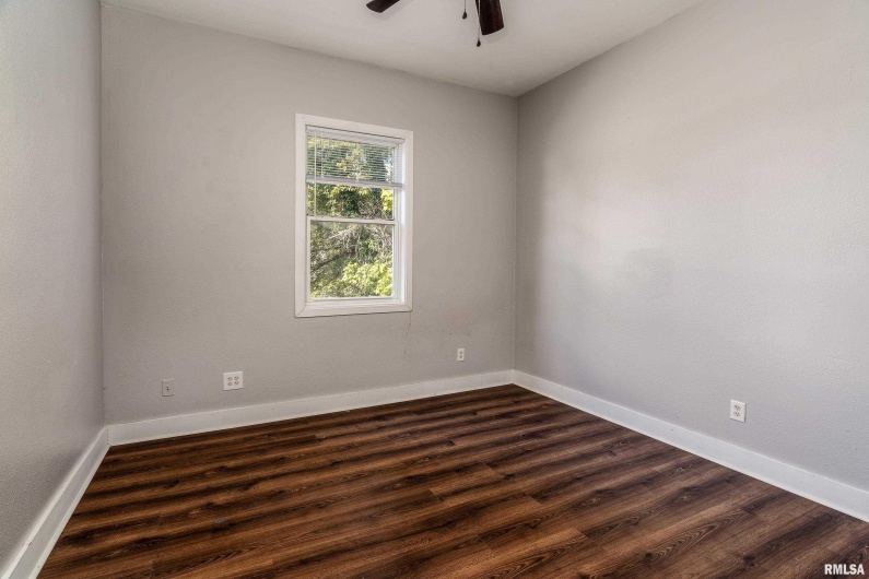 609 POPLAR Street, Carbondale, Illinois 62901, 6 Bedrooms Bedrooms, 0 ,5 BathroomsBathrooms,Residential,For Sale,POPLAR,0,RMAEB459957