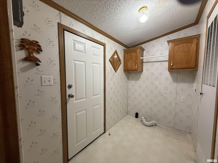115 MOUNT JOY Road, Murphysboro, Illinois 62966, 3 Bedrooms Bedrooms, 0 ,2 BathroomsBathrooms,Residential,For Sale,MOUNT JOY,0,RMAEB459958