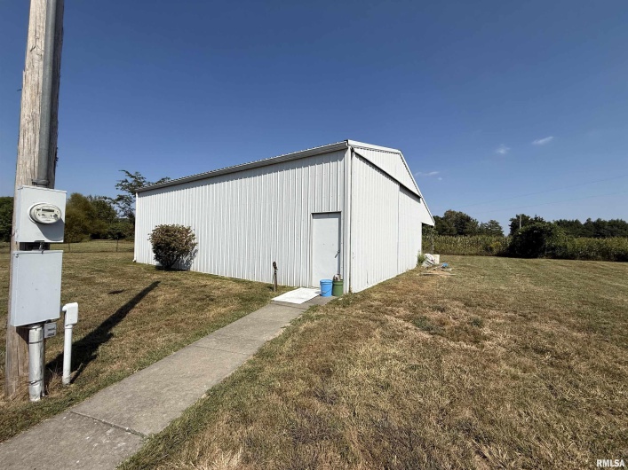 115 MOUNT JOY Road, Murphysboro, Illinois 62966, 3 Bedrooms Bedrooms, 0 ,2 BathroomsBathrooms,Residential,For Sale,MOUNT JOY,0,RMAEB459958