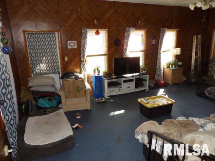 205 WASHINGTON Street, Carrier Mills, Illinois 62917, 3 Bedrooms Bedrooms, 0 ,1 BathroomBathrooms,Residential,For Sale,WASHINGTON,0,RMAEB459961