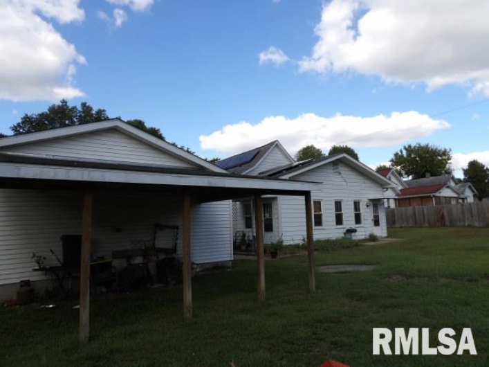 205 WASHINGTON Street, Carrier Mills, Illinois 62917, 3 Bedrooms Bedrooms, 0 ,1 BathroomBathrooms,Residential,For Sale,WASHINGTON,0,RMAEB459961