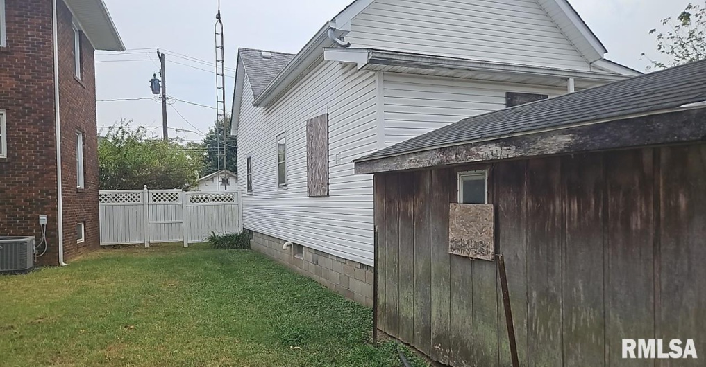 1105 Organ Street, Eldorado, Illinois 62930, 2 Bedrooms Bedrooms, 0 ,1 BathroomBathrooms,Residential,For Sale,Organ,0,RMAEB459962