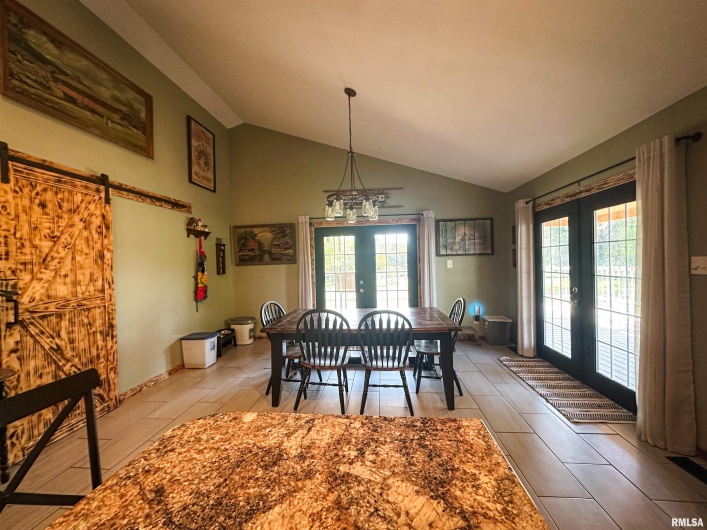 9358 LEISURE Lane, Marion, Illinois 62959, 3 Bedrooms Bedrooms, 0 ,2 BathroomsBathrooms,Residential,For Sale,LEISURE,0,RMAEB459964