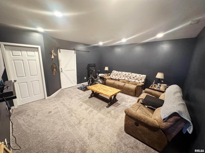 9358 LEISURE Lane, Marion, Illinois 62959, 3 Bedrooms Bedrooms, 0 ,2 BathroomsBathrooms,Residential,For Sale,LEISURE,0,RMAEB459964