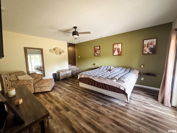 9358 LEISURE Lane, Marion, Illinois 62959, 3 Bedrooms Bedrooms, 0 ,2 BathroomsBathrooms,Residential,For Sale,LEISURE,0,RMAEB459964