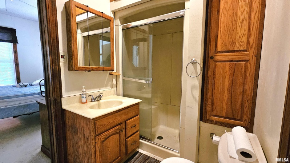 1410 GARFIELD Street, Marion, Illinois 62959, 3 Bedrooms Bedrooms, 0 ,2 BathroomsBathrooms,Residential,For Sale,GARFIELD,0,RMAEB459967