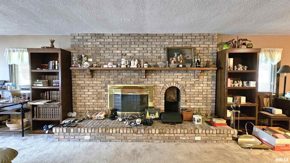 1410 GARFIELD Street, Marion, Illinois 62959, 3 Bedrooms Bedrooms, 0 ,2 BathroomsBathrooms,Residential,For Sale,GARFIELD,0,RMAEB459967
