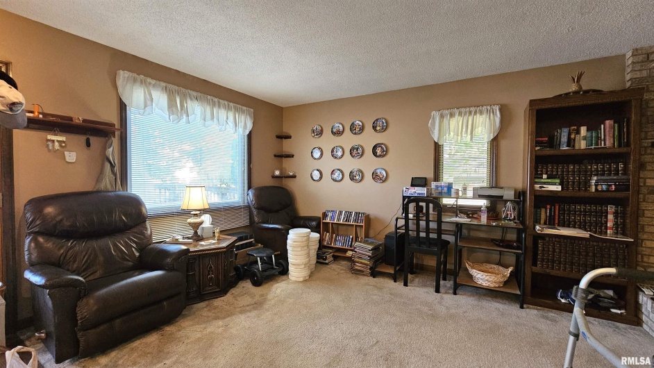 1410 GARFIELD Street, Marion, Illinois 62959, 3 Bedrooms Bedrooms, 0 ,2 BathroomsBathrooms,Residential,For Sale,GARFIELD,0,RMAEB459967