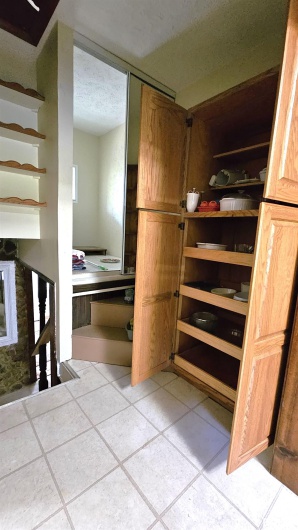 1410 GARFIELD Street, Marion, Illinois 62959, 3 Bedrooms Bedrooms, 0 ,2 BathroomsBathrooms,Residential,For Sale,GARFIELD,0,RMAEB459967